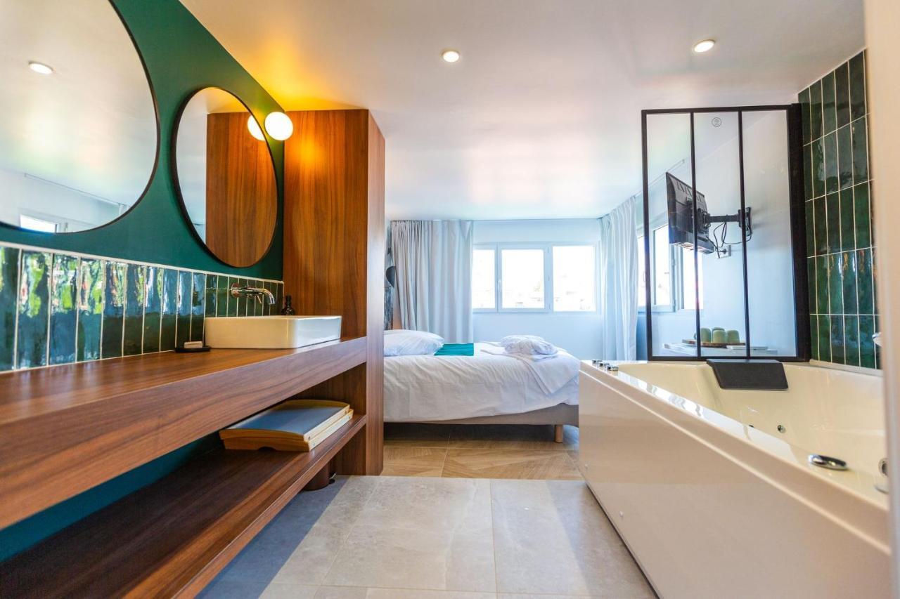Love Room Du Mont D'Or - Baignoire Spa - Minibar Offert マルセイユ エクステリア 写真